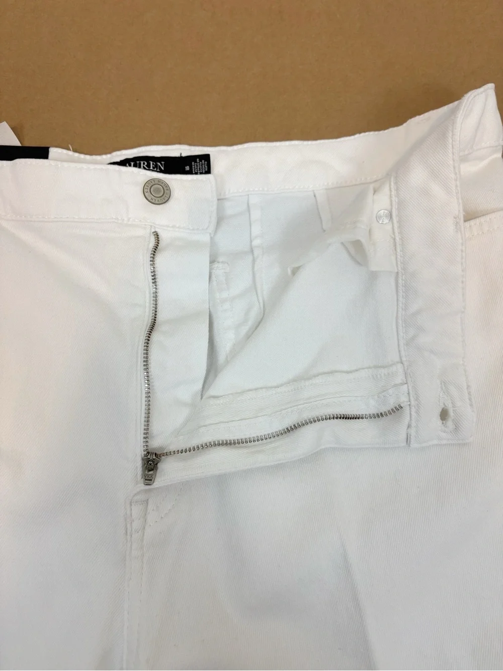 Lauren Ralph Lauren High-Rise Wide-Leg Cropped Jeans in White Wash Size 18